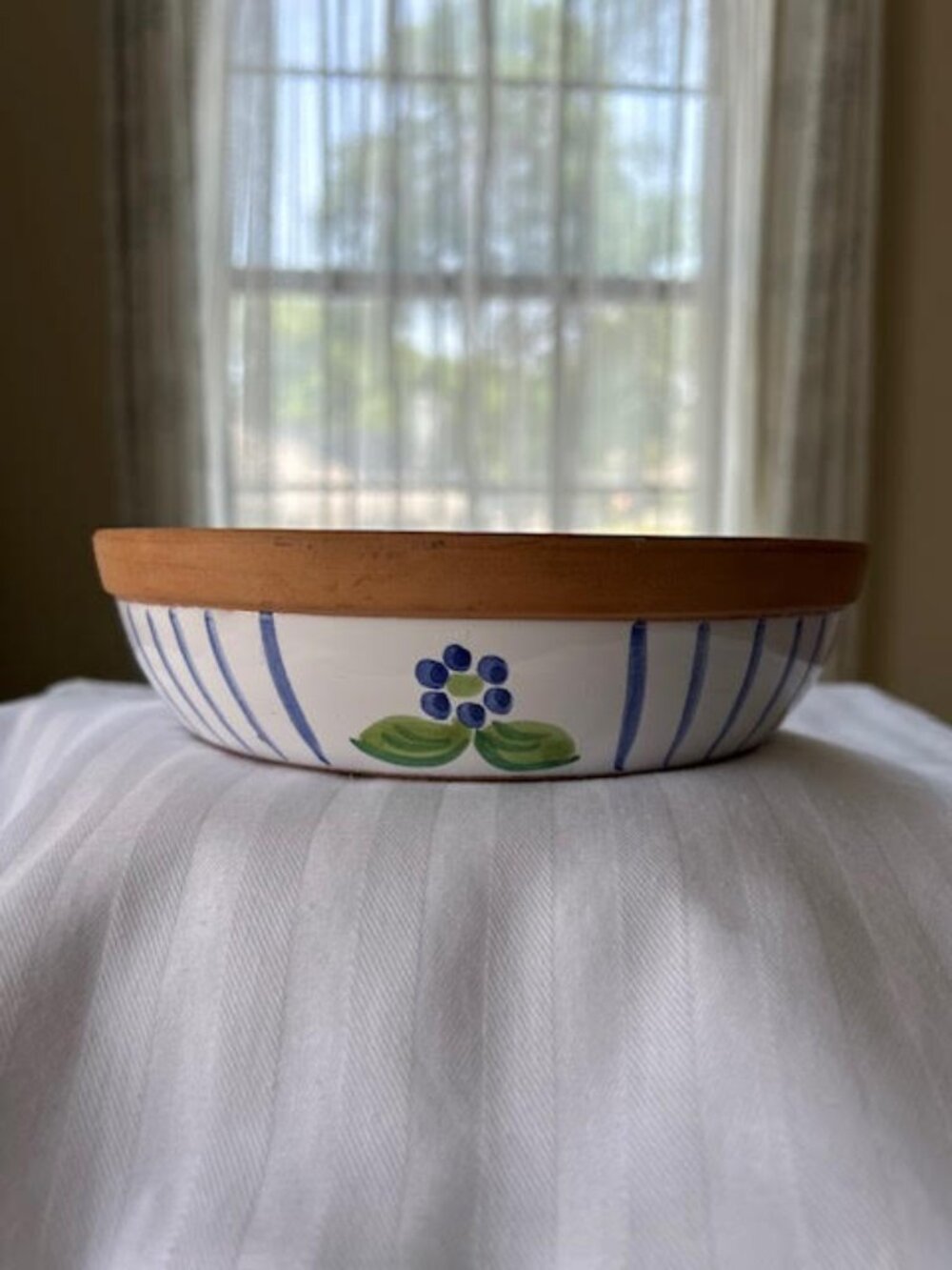 Mesa Italy Hand Painted Fruit Bowl Blue Majolica Style Vintage